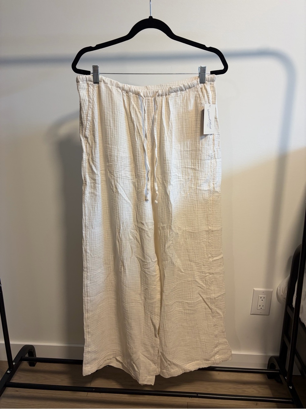 Universal Thread Cream Drawstring Wide-Leg Pants